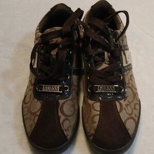 Guess women's trainer shoes size 7M